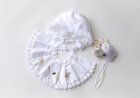 フォトメゾンtoctocの産着レンタル レンタル料に含まれるもの：3点セット スタイ・帽子・お守り